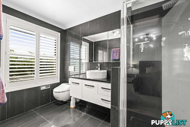 15 Mary Street MOUNT LOFTY QLD 4350