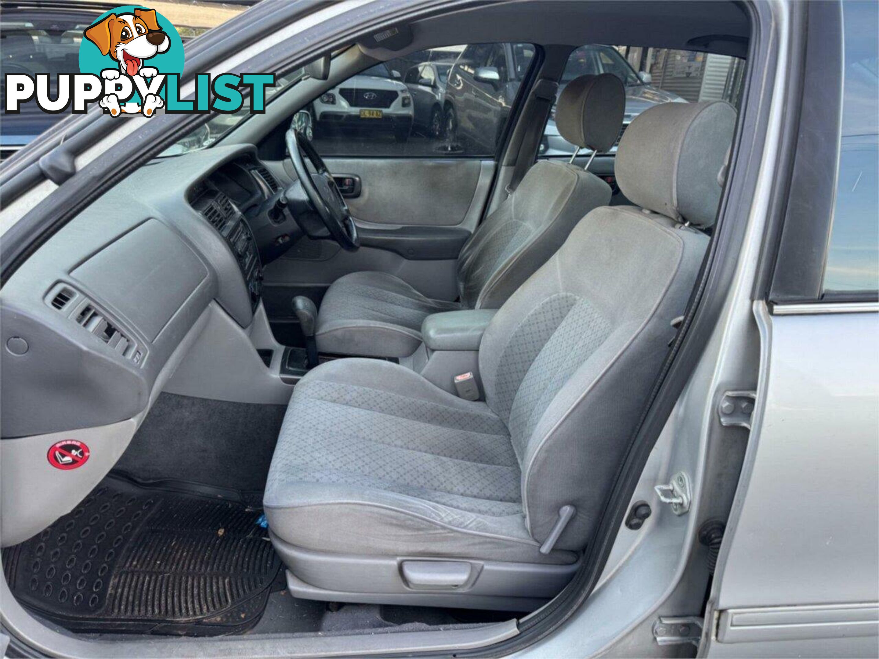 2003 TOYOTA AVALON CONQUEST MCX10R SEDAN