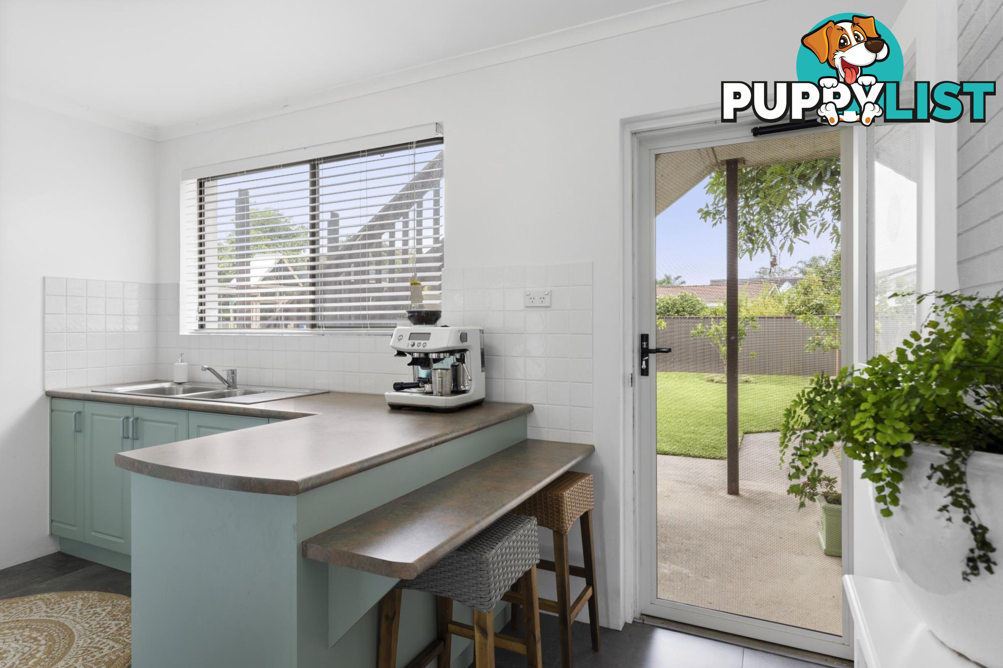 27 Wallaringa Street SURFSIDE NSW 2536