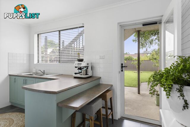 27 Wallaringa Street SURFSIDE NSW 2536