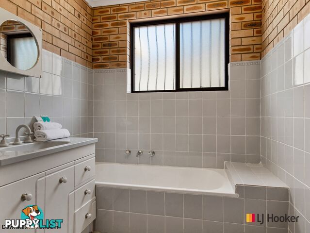 15 Nioka Avenue MALUA BAY NSW 2536