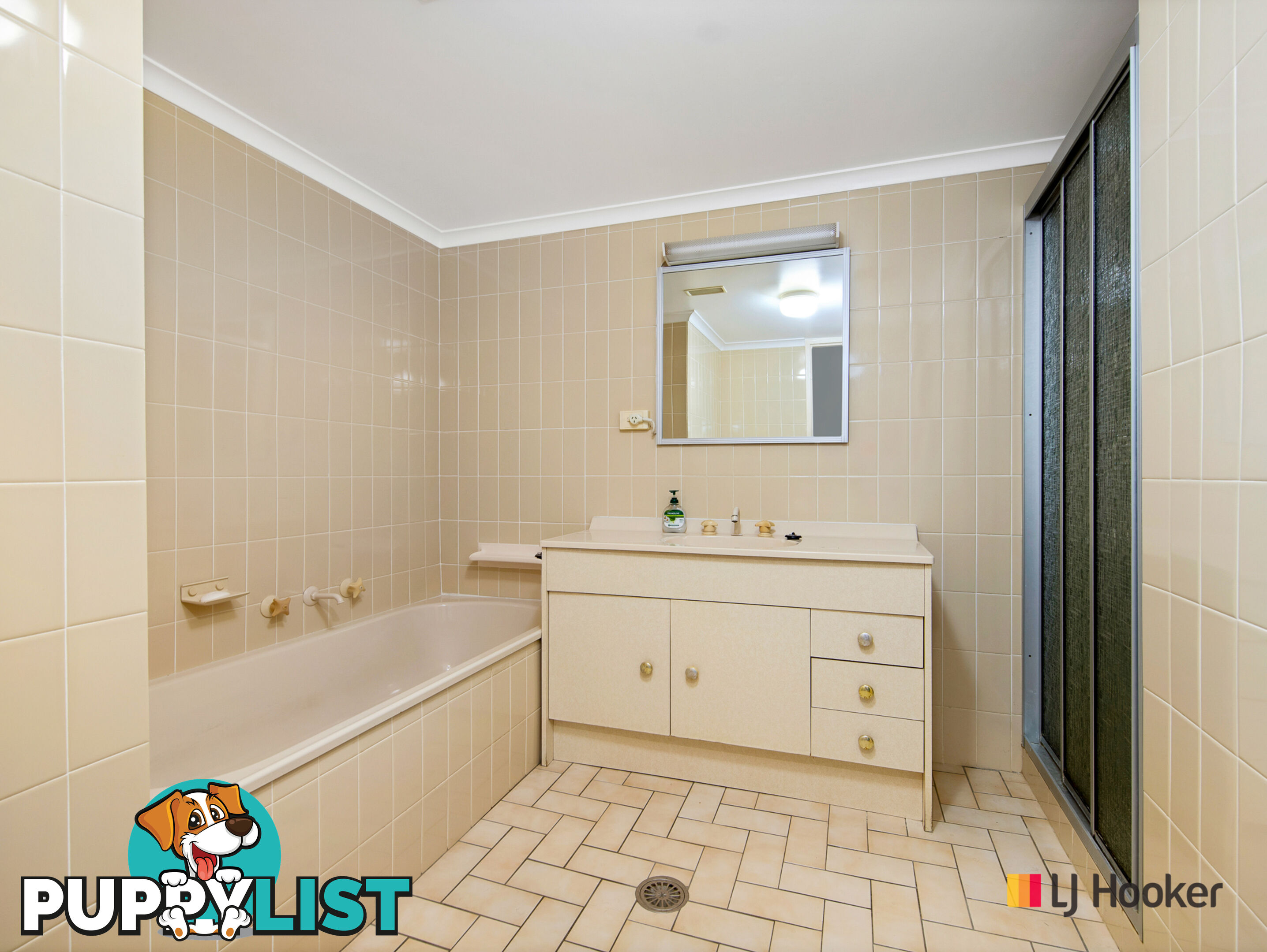 33/1-9 Wharf Road "Sugden Glen" BATEMANS BAY NSW 2536