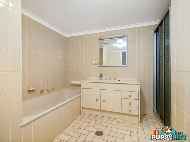 33/1-9 Wharf Road "Sugden Glen" BATEMANS BAY NSW 2536