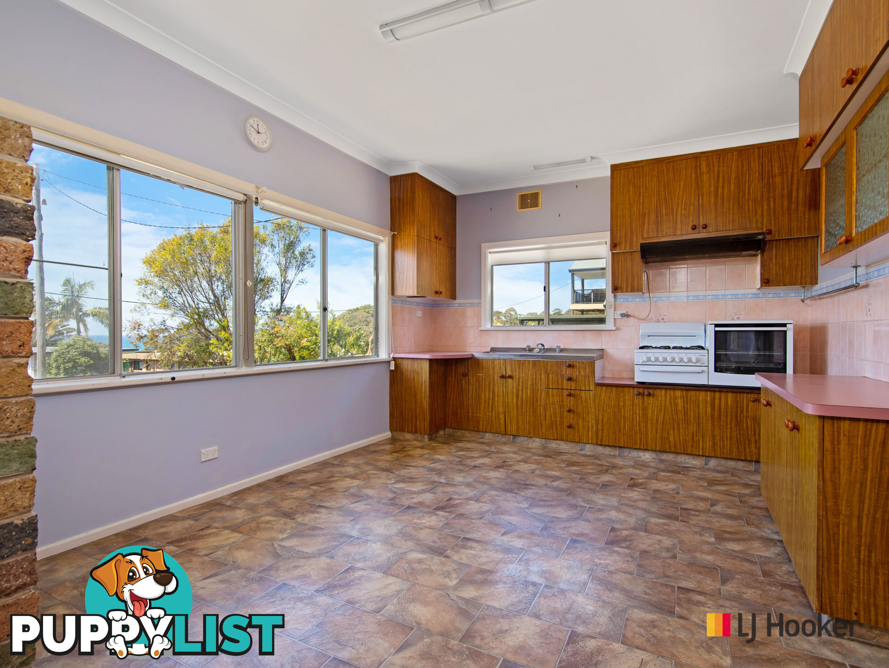 556 Beach Road DENHAMS BEACH NSW 2536