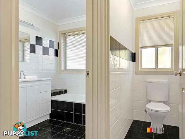423 George Bass Drive MALUA BAY NSW 2536