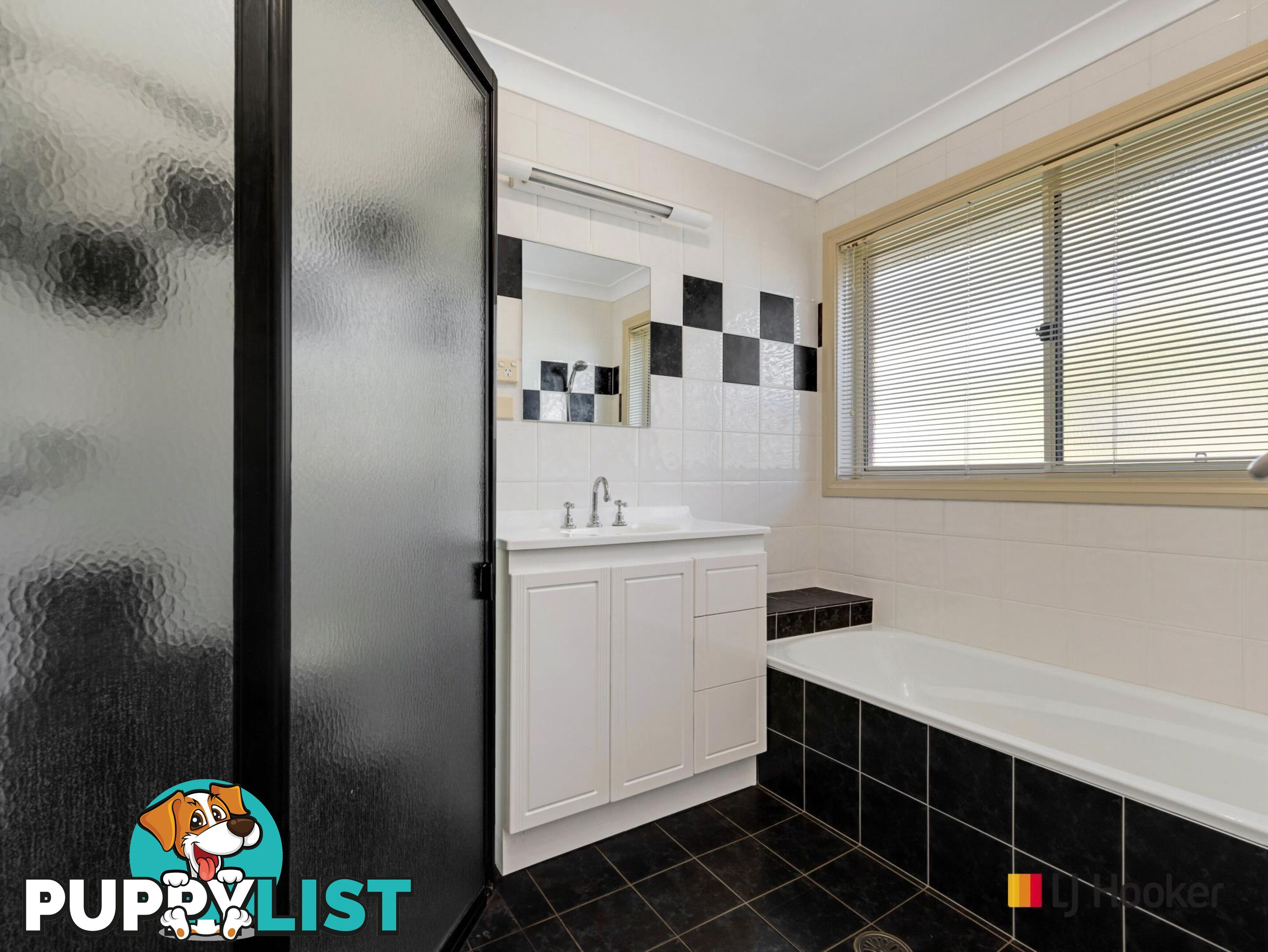 423 George Bass Drive MALUA BAY NSW 2536