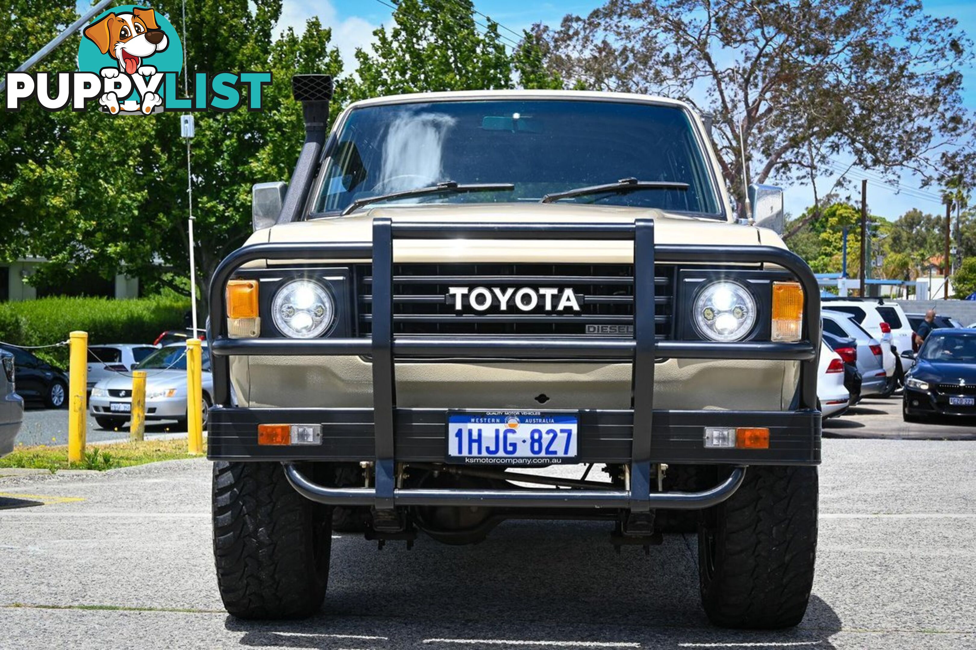 1983 TOYOTA LANDCRUISER DELUXE HJ60 SUV