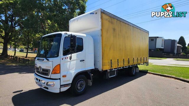2009 Hino 500 1024 FD Curtainsider Truck