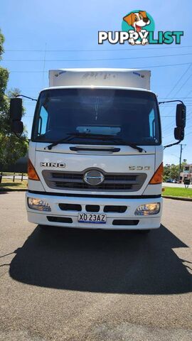 2009 Hino 500 1024 FD Curtainsider Truck