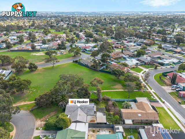 11 Conmurra Court CRAIGMORE SA 5114
