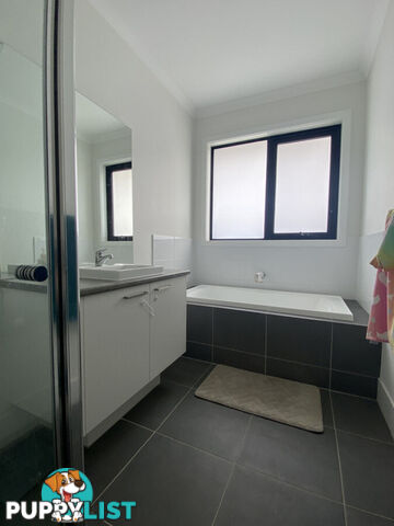15 Harris Road ANGLE VALE SA 5117