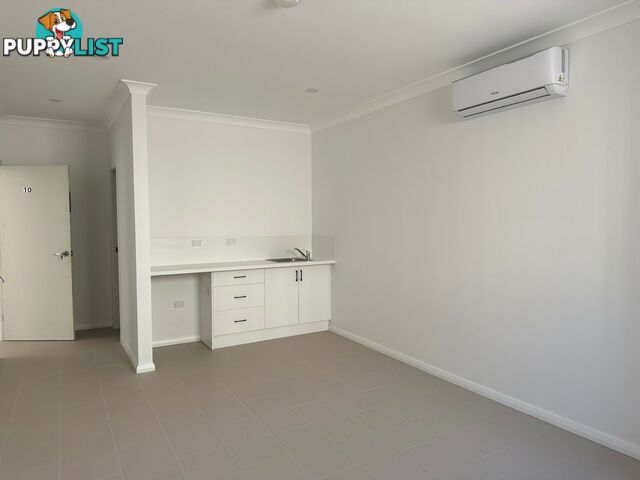 8/12 Landy Ave PENRITH NSW 2750