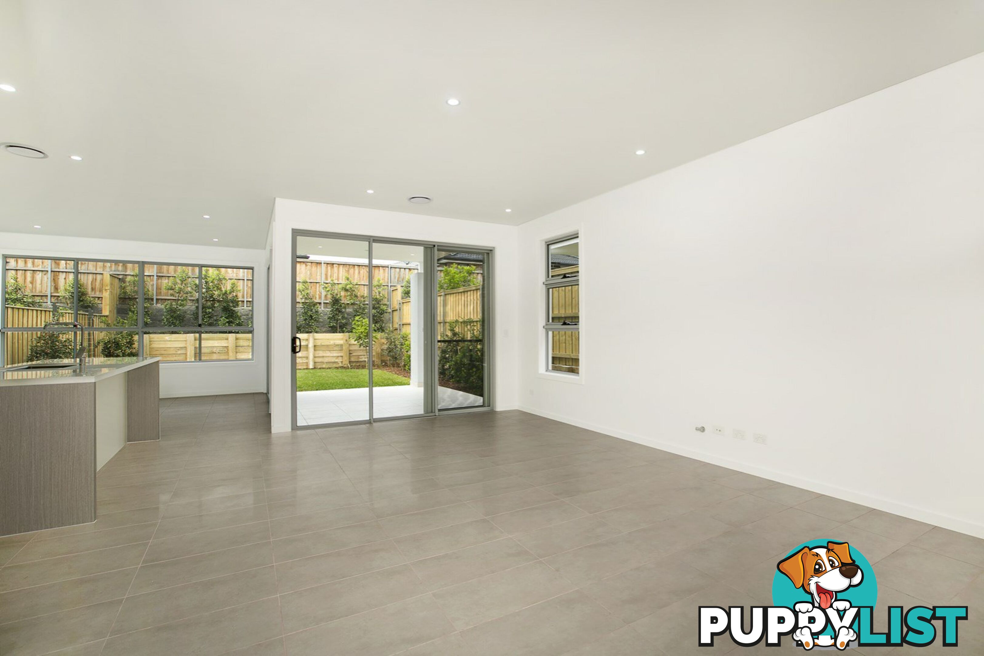 32 Forestwood Drive GLENMORE PARK NSW 2745