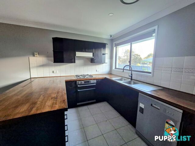 21 Titania Plce CRANEBROOK NSW 2749