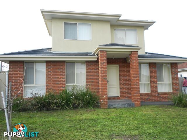 Room 5, Unit 2/18 Glenbrook Avenue CLAYTON VIC 3168