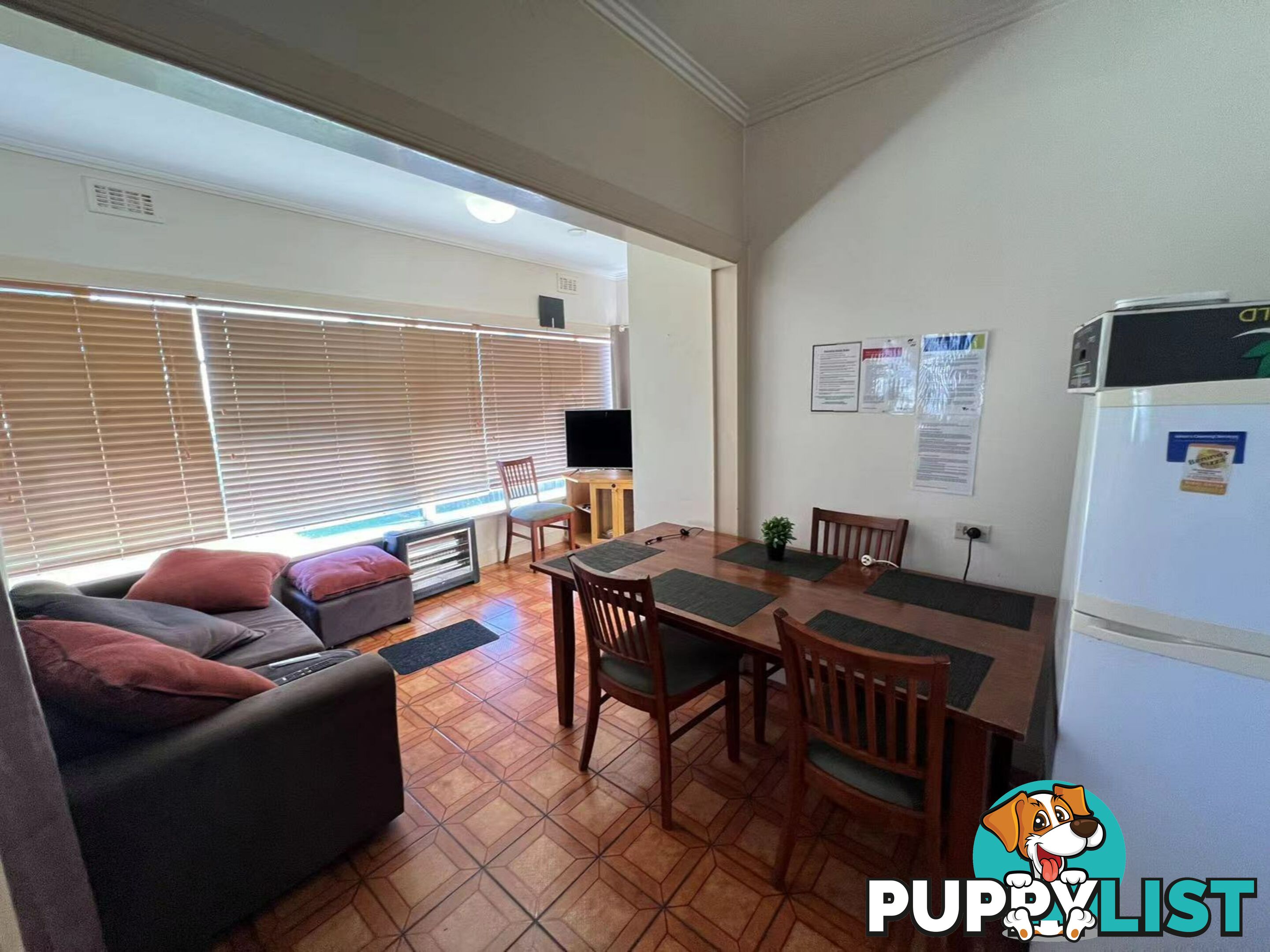 Room 1/1592 Dandenong Road HUNTINGDALE VIC 3166