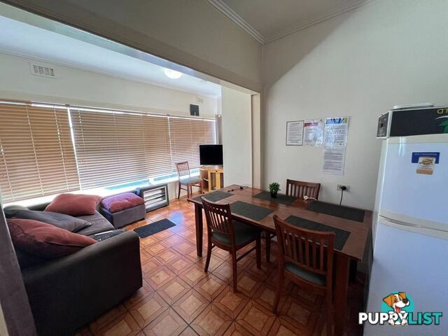 Room 1/1592 Dandenong Road HUNTINGDALE VIC 3166