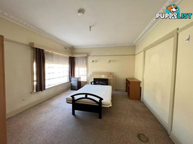 Room 1/1592 Dandenong Road HUNTINGDALE VIC 3166