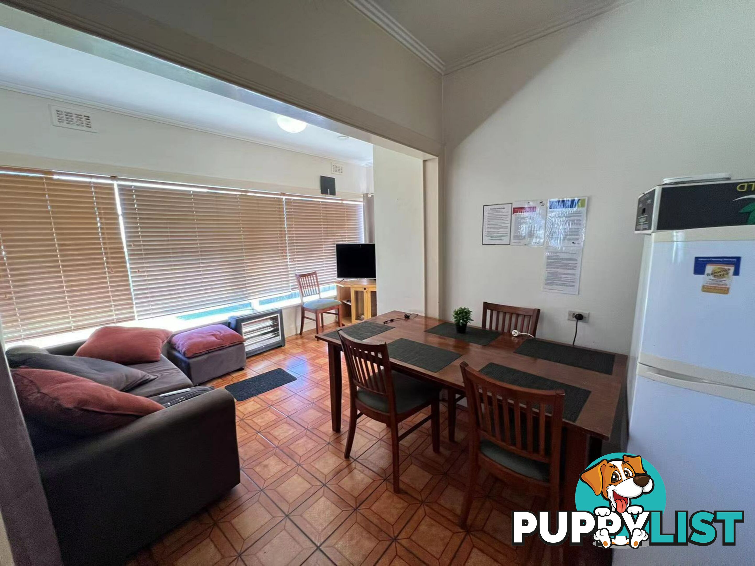 Room 3/1592 Dandenong Road HUNTINGDALE VIC 3166