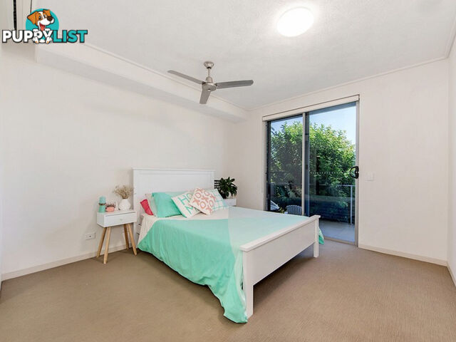 415/64-68 Sickle Avenue HOPE ISLAND QLD 4212