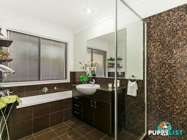 16 Parrott Court GILSTON QLD 4211