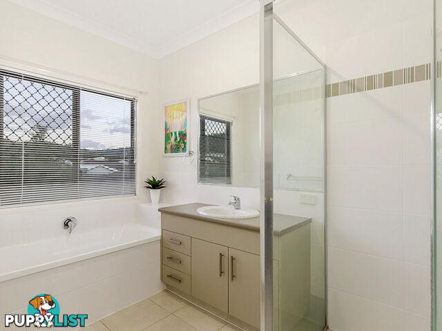 8 Parrott Court GILSTON QLD 4211