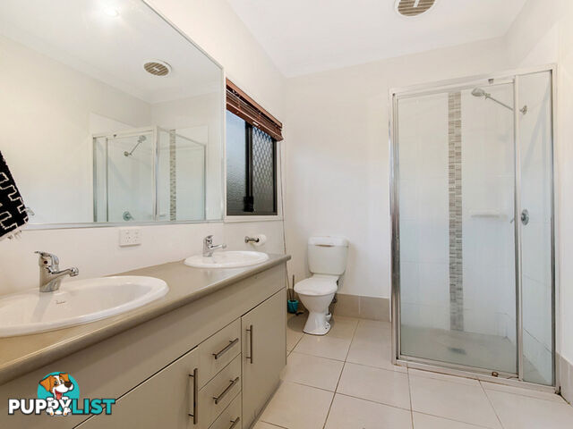 8 Parrott Court GILSTON QLD 4211