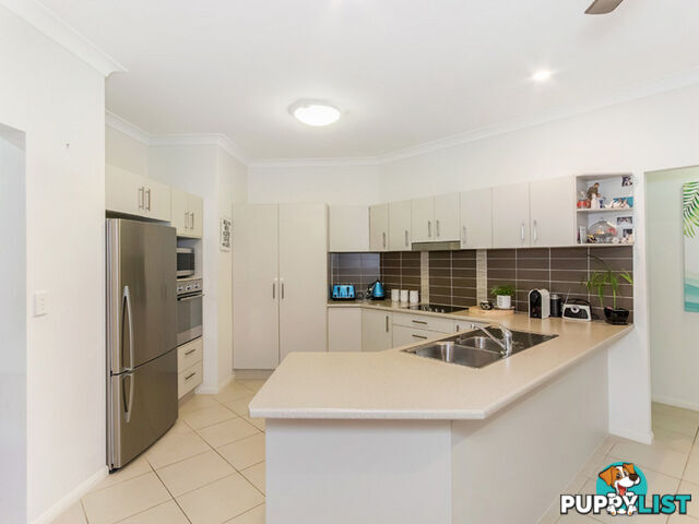 8 Parrott Court GILSTON QLD 4211