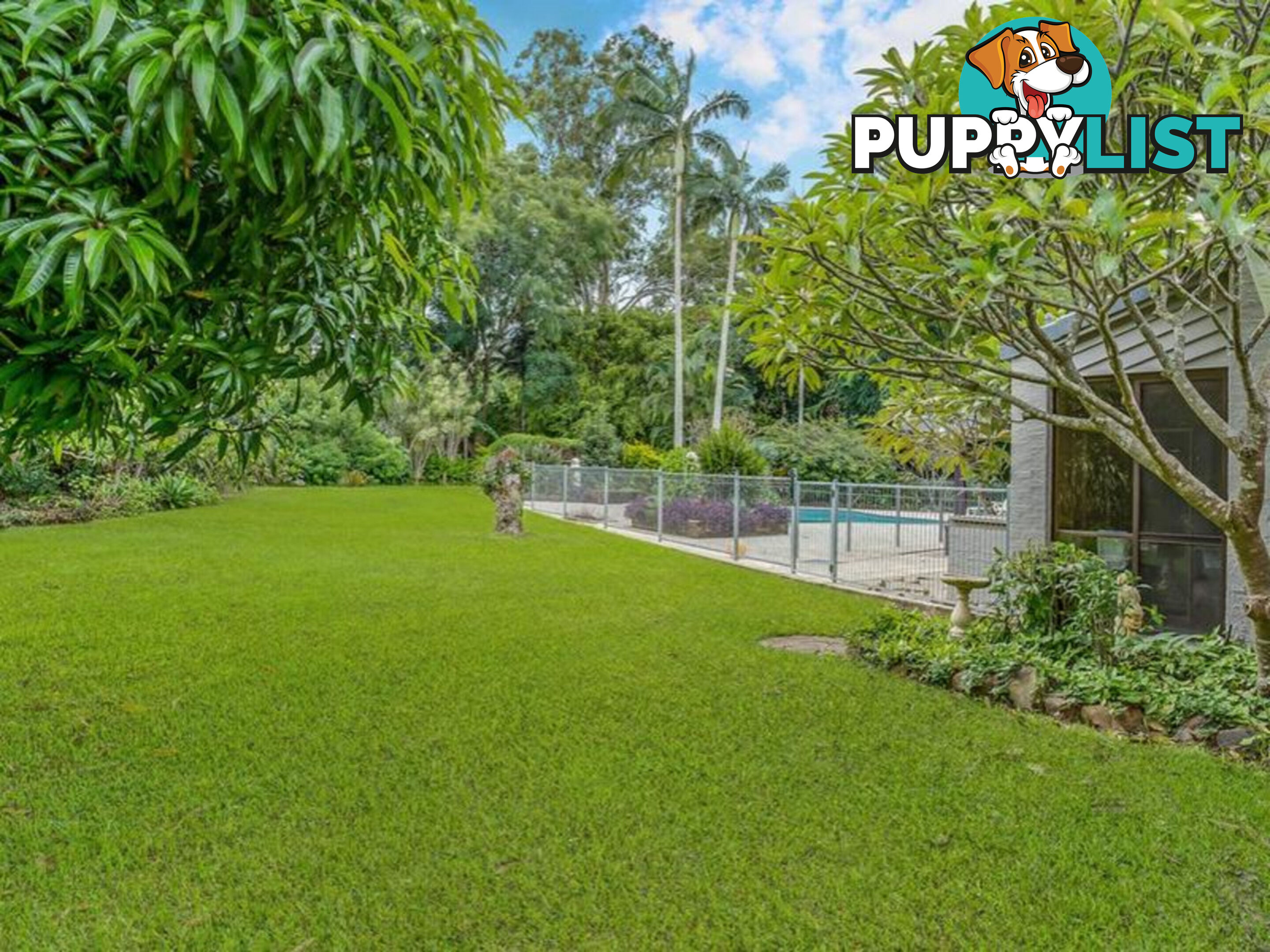 10 Avondale Place TALLAI QLD 4213