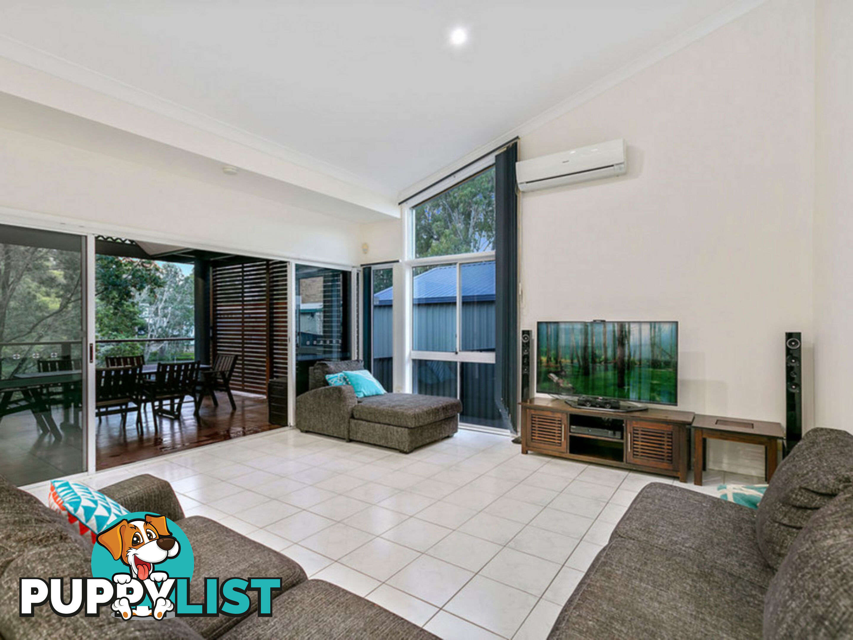 3 Garvie Place HIGHLAND PARK QLD 4211