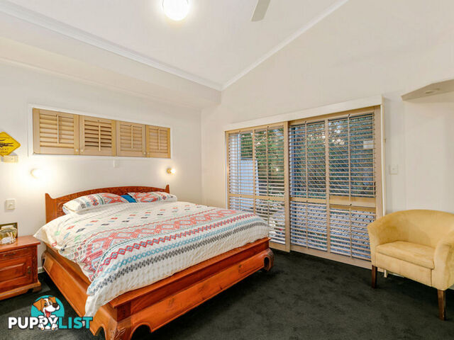 3 Garvie Place HIGHLAND PARK QLD 4211