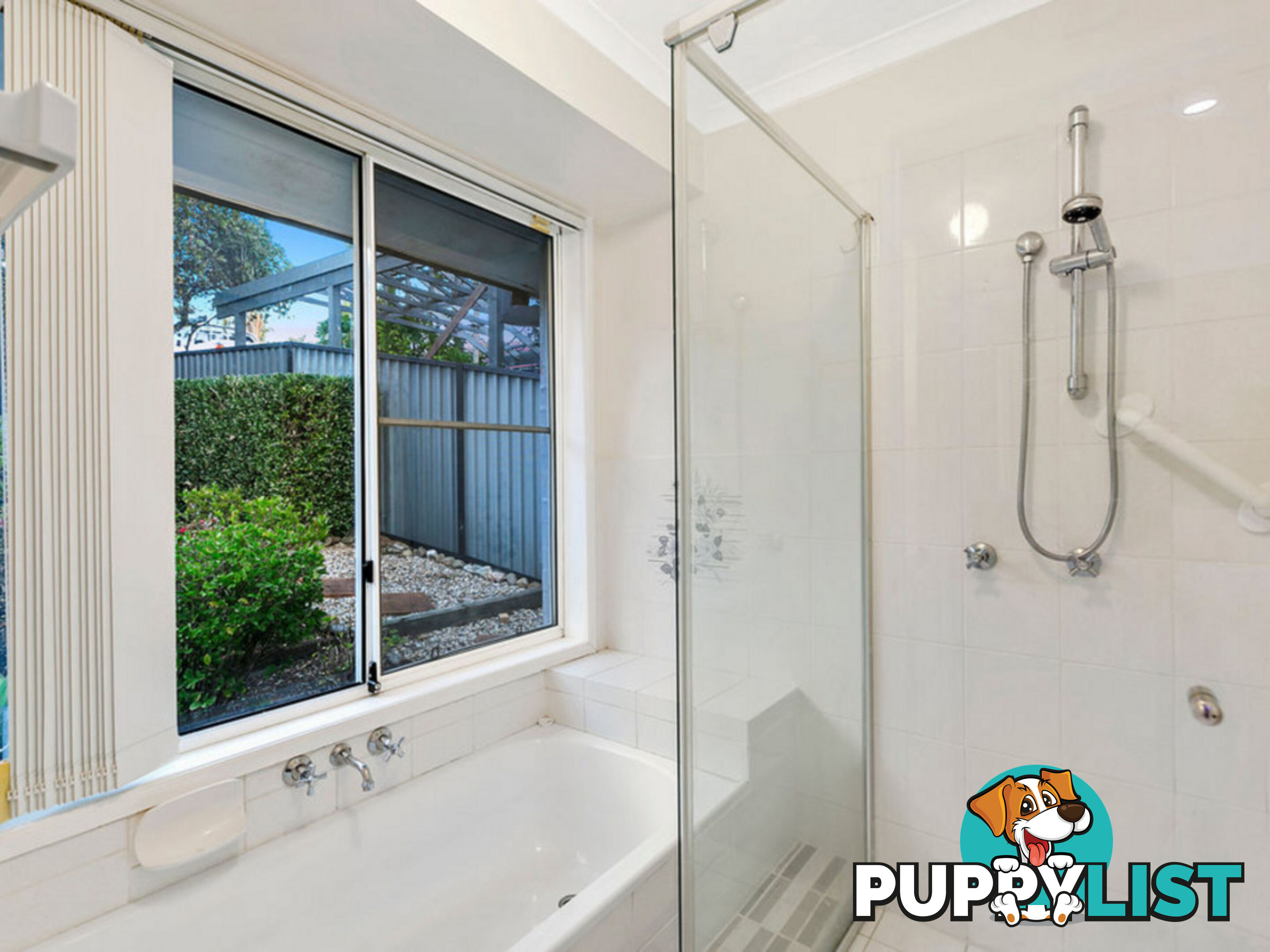 3 Garvie Place HIGHLAND PARK QLD 4211