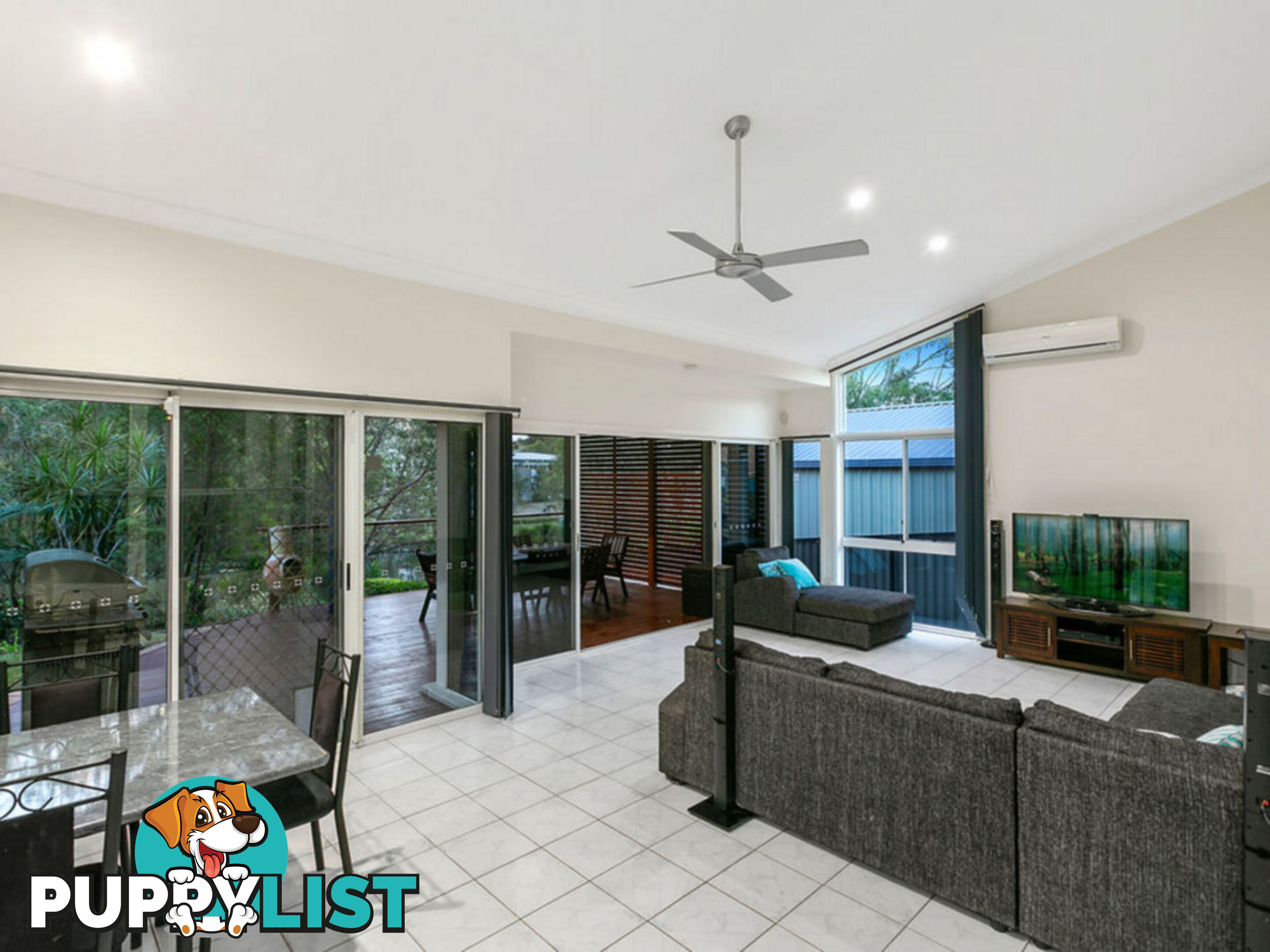 3 Garvie Place HIGHLAND PARK QLD 4211