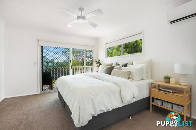 17 Enid Avenue SOUTHPORT QLD 4215