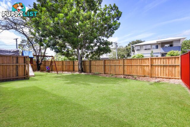 17 Enid Avenue SOUTHPORT QLD 4215