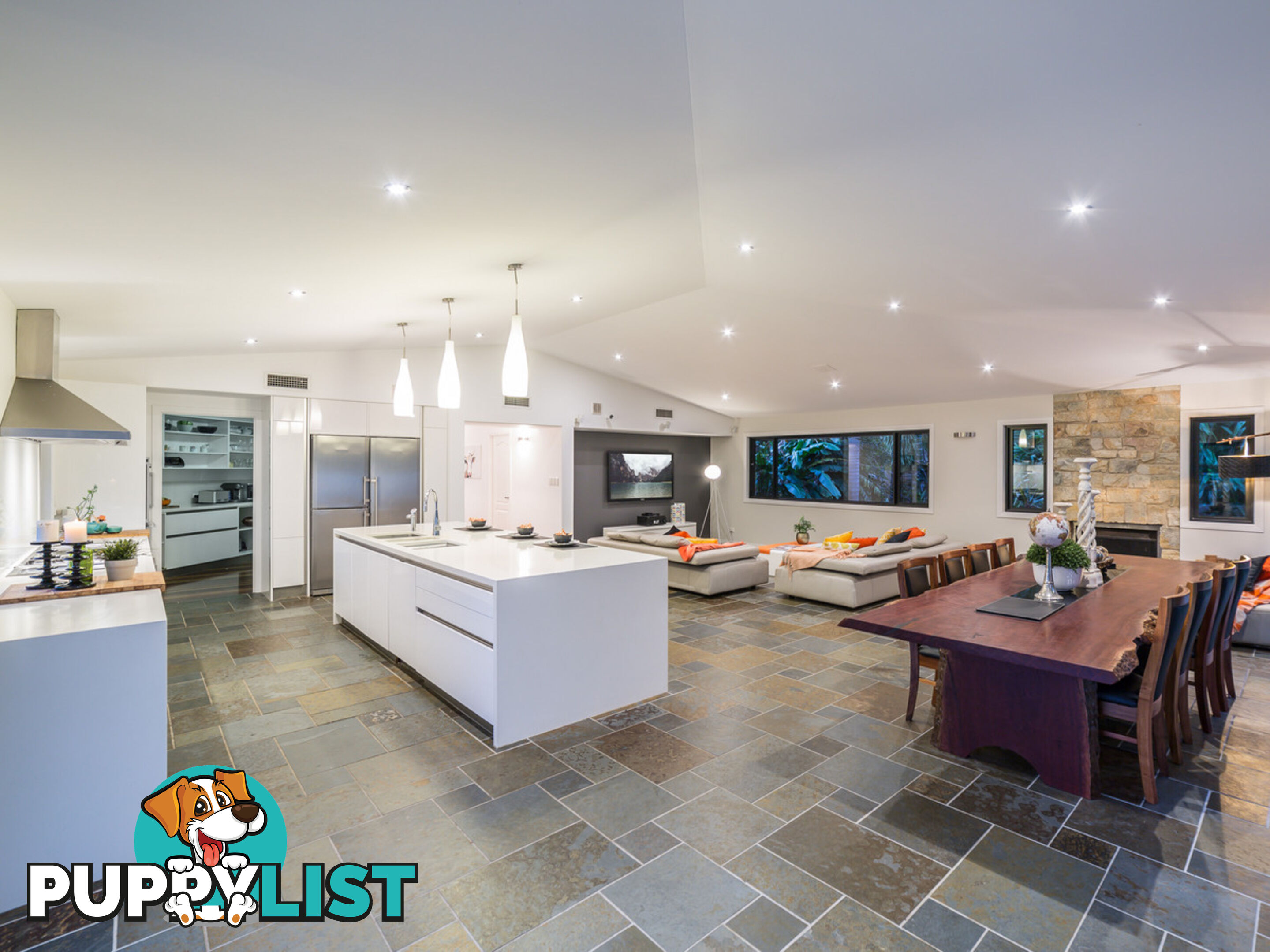 28 Dungogie Drive TALLEBUDGERA QLD 4228