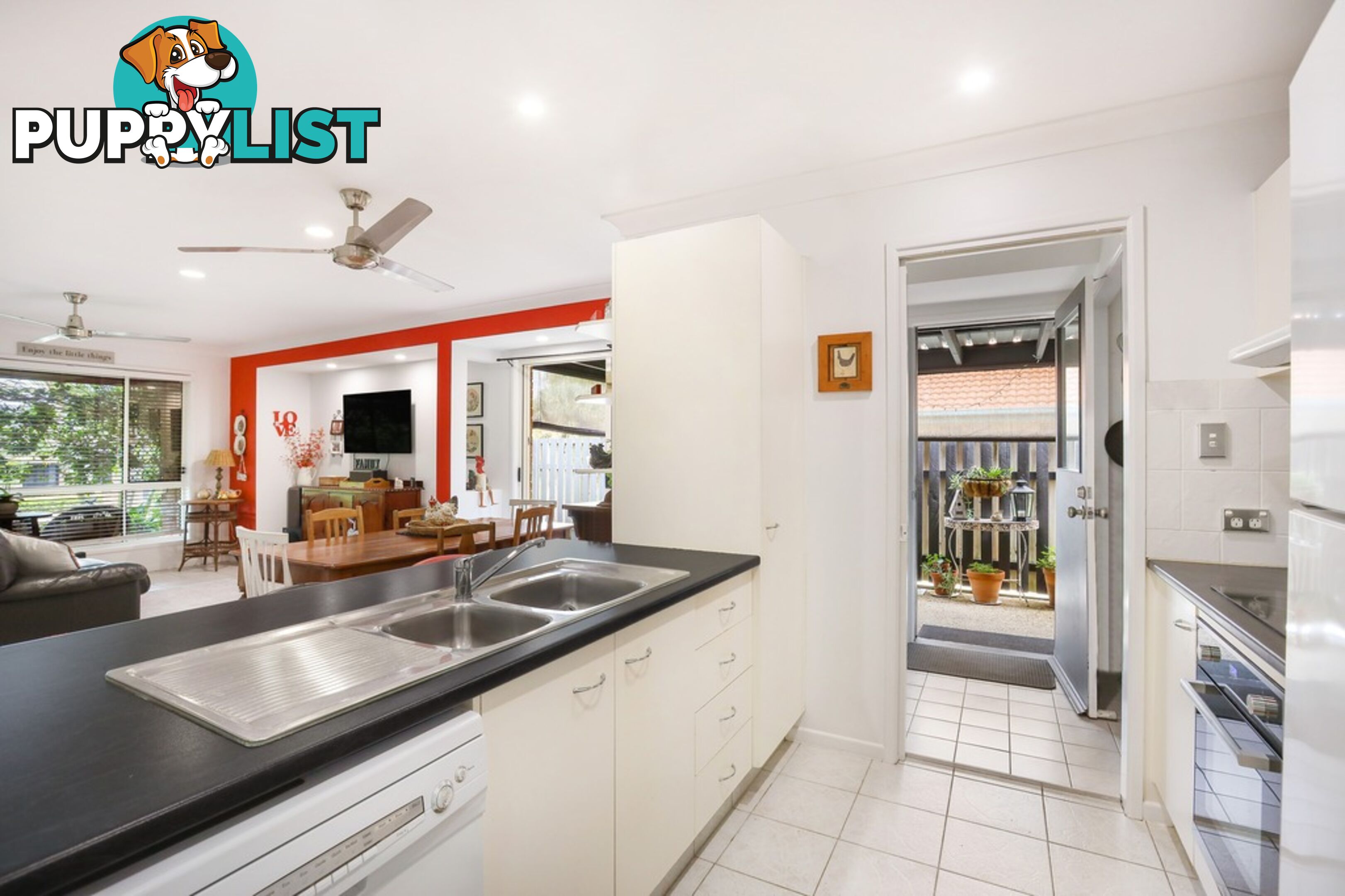 66 Lambor Drive MUDGEERABA QLD 4213