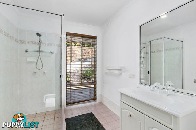 19-21 The Oval Drive MOUNT NATHAN QLD 4211