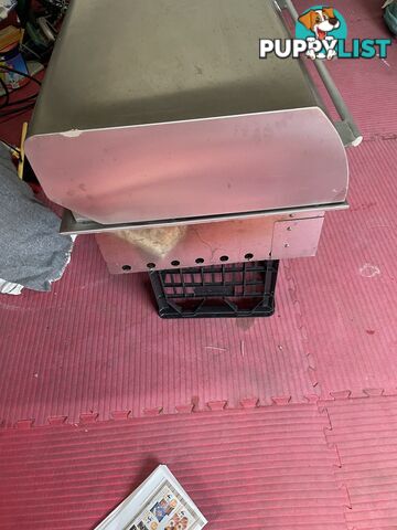 STAINLESS STEEL BARBECUE AND DRAW CABINET