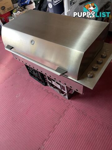 STAINLESS STEEL BARBECUE AND DRAW CABINET