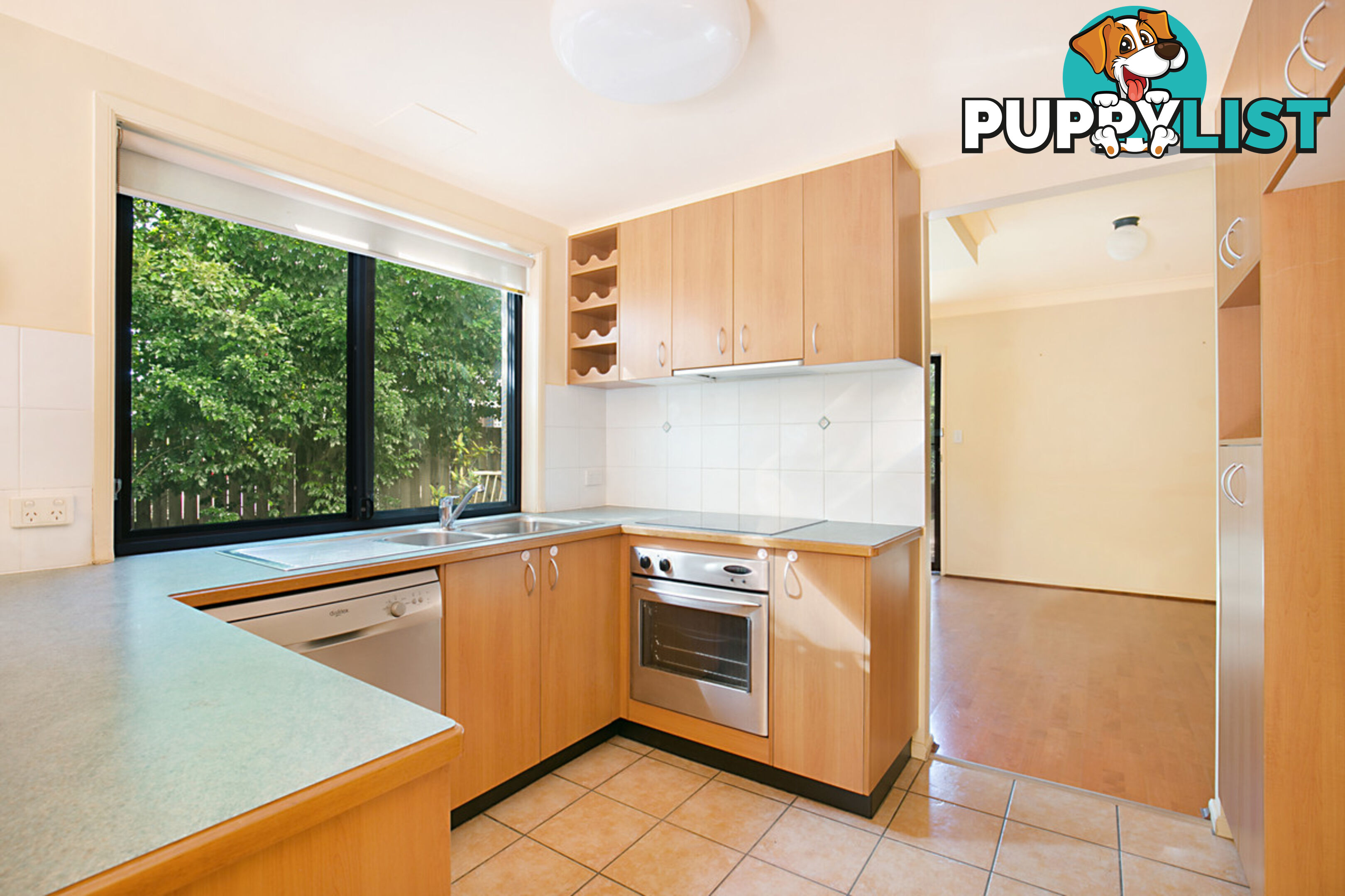 6/404 Upper Cornwall Street COORPAROO QLD 4151