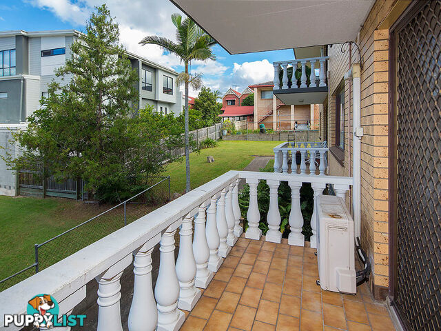 2/115 Leicester Street COORPAROO QLD 4151