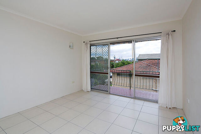 4/32 Macaulay Street COORPAROO QLD 4151