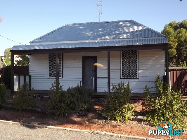 63 Lockyer Ave NORTHAM WA 6401