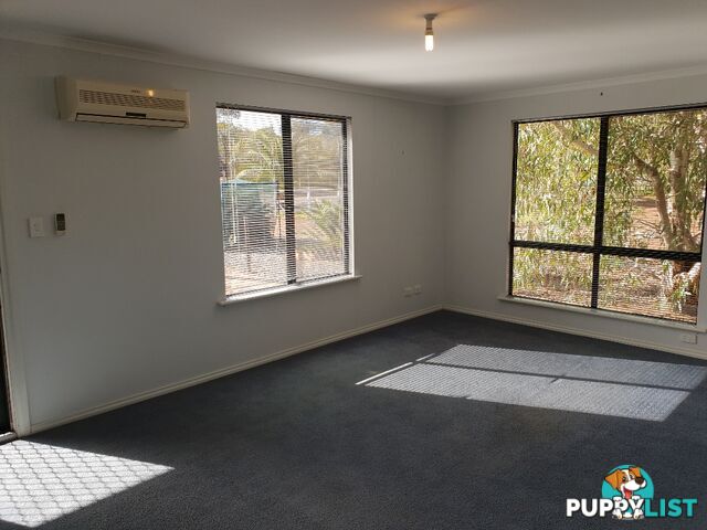 19 Hunter Road MULUCKINE WA 6401