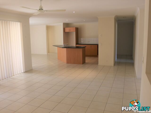 27 Andrews Court REGENCY DOWNS QLD 4341