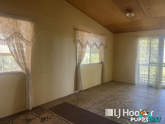 134 Outlook Drive ESK QLD 4312