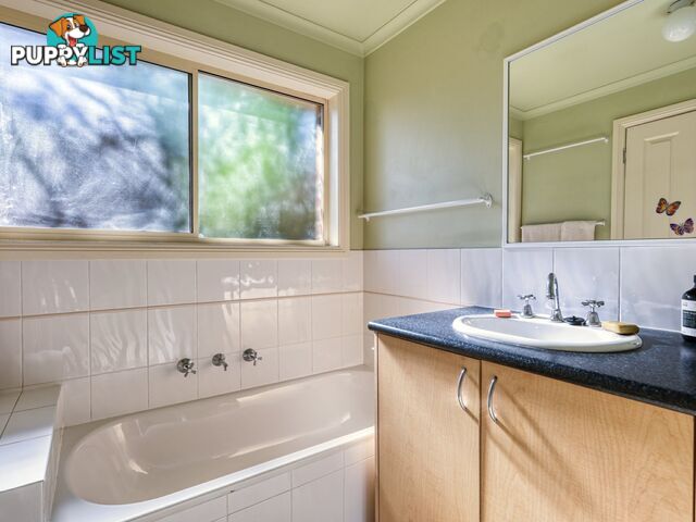 4/3 Morris Road CROYDON VIC 3136