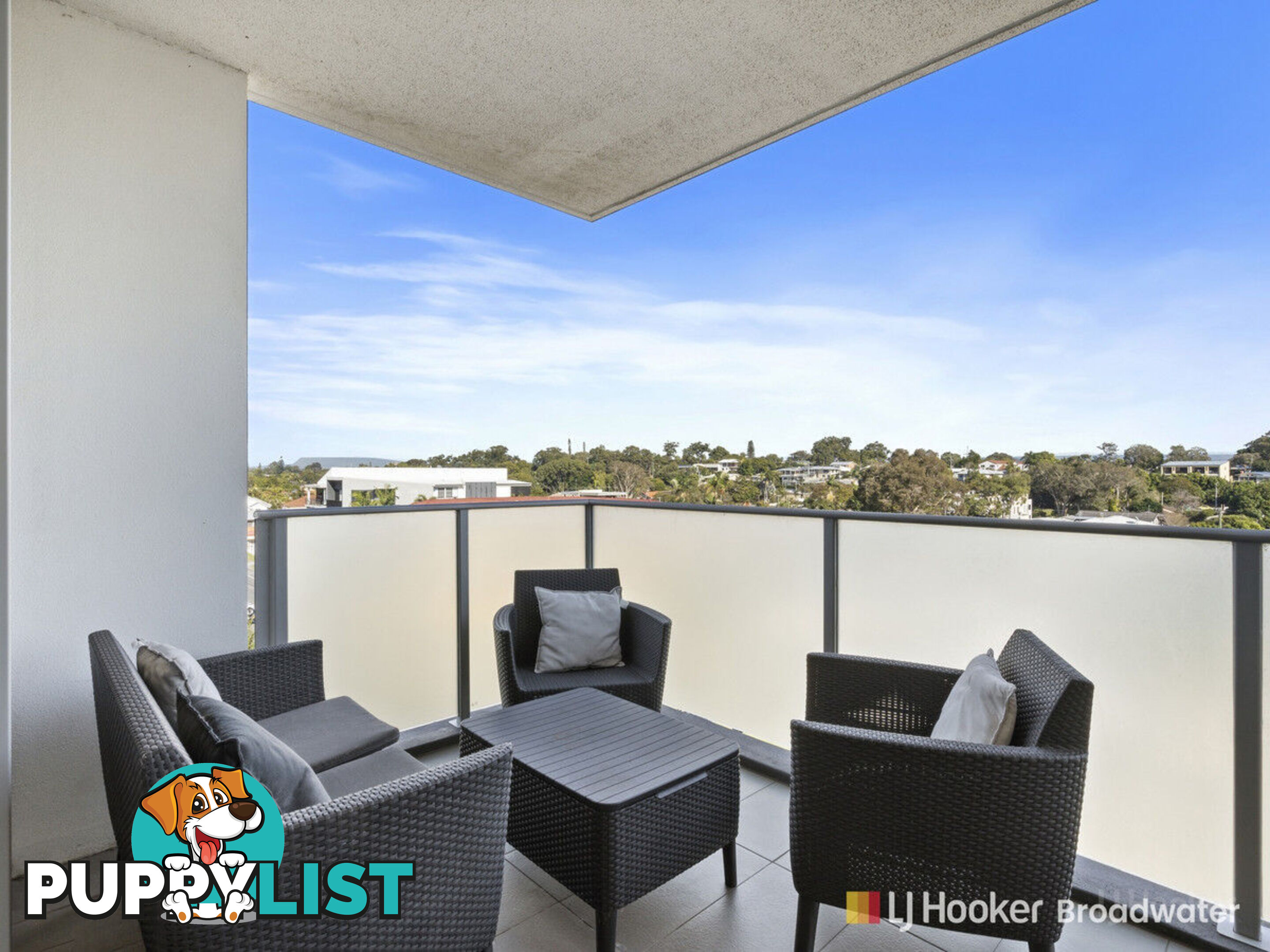 504/17 Bath Street LABRADOR QLD 4215