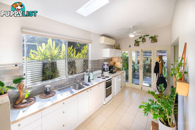 53 Imperial Parade LABRADOR QLD 4215